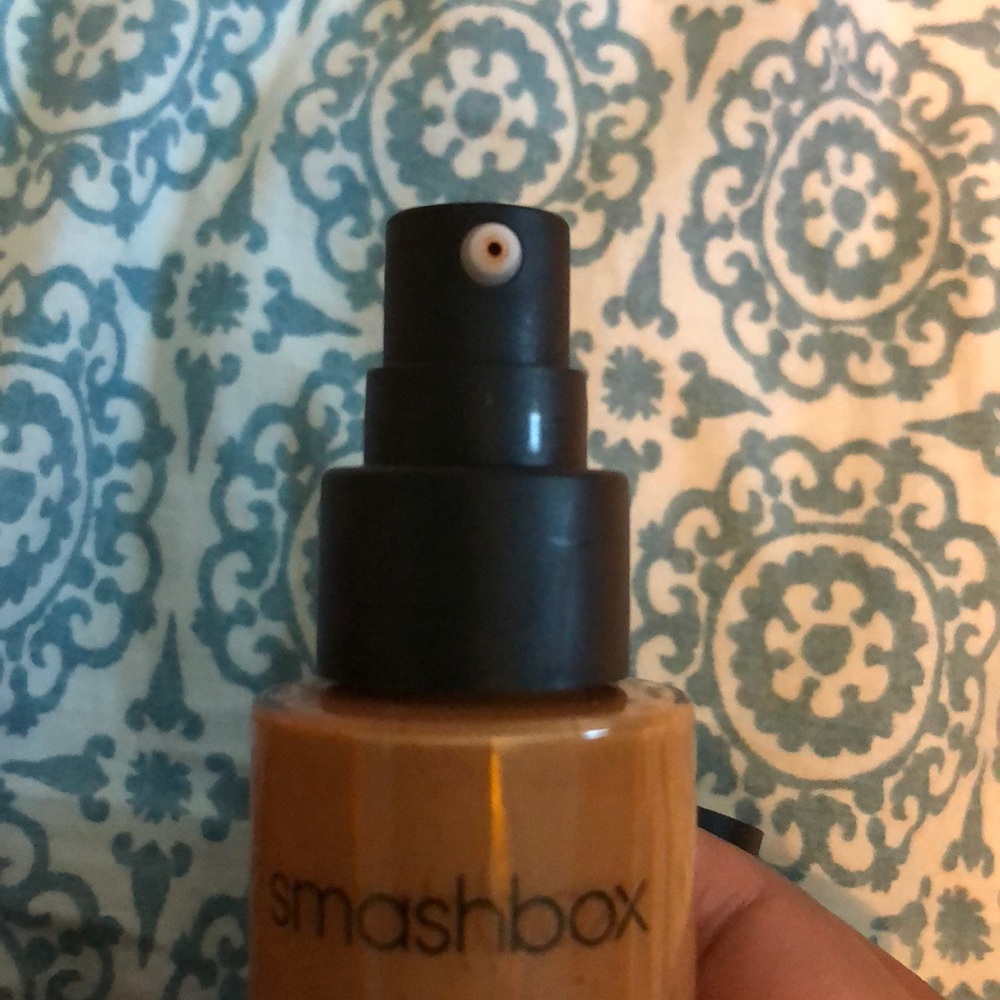 Smashbox Foundation - Picture 3 of 4